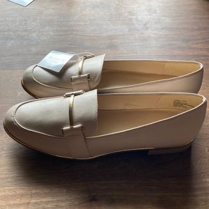 Liz Claiborne times loafers - size 10